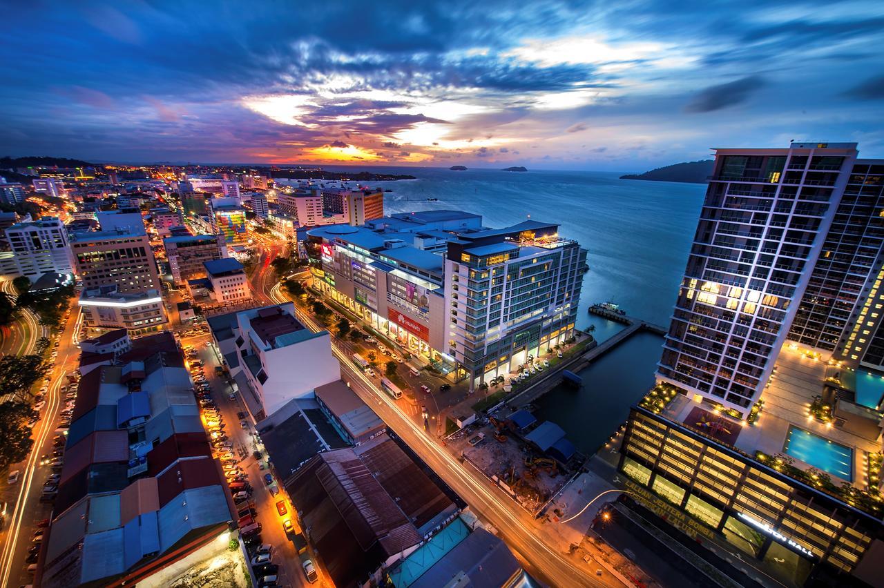 Mercure Kota Kinabalu City Centre Hotel Exterior foto